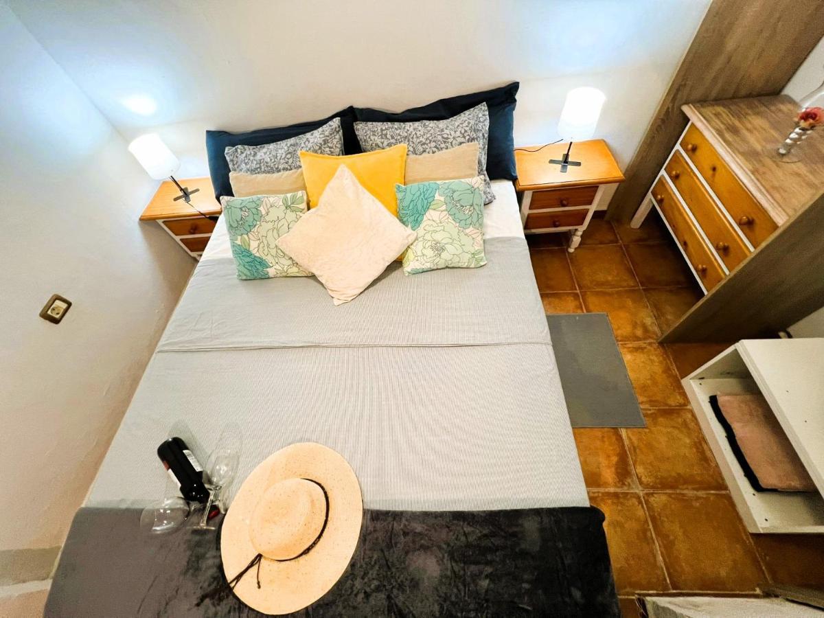 Habitaciones en Pisos compartidos cerca al Mar! Alcalá la Real Exterior foto