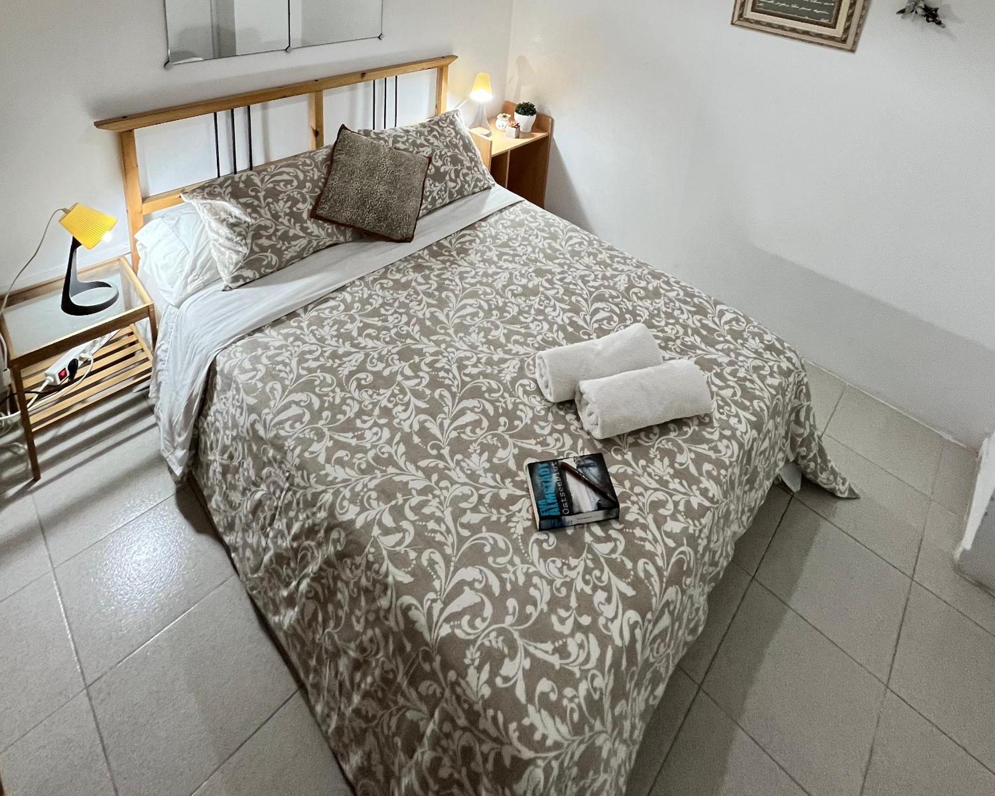 Habitaciones en Pisos compartidos cerca al Mar! Alcalá la Real Exterior foto