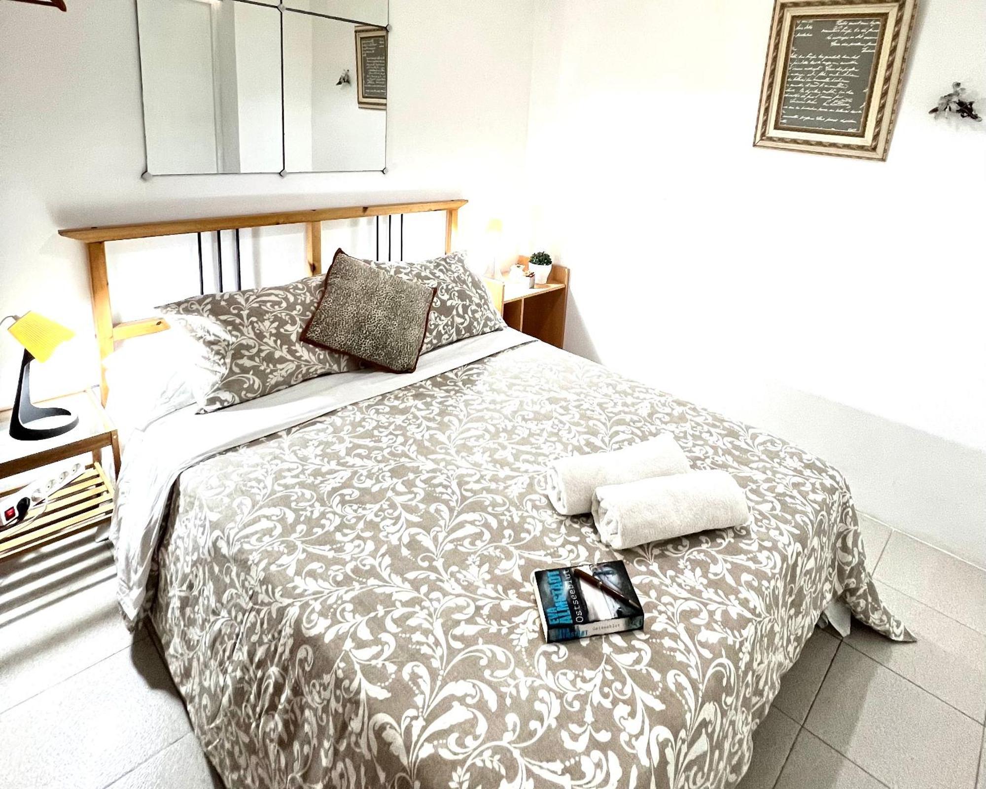 Habitaciones en Pisos compartidos cerca al Mar! Alcalá la Real Exterior foto